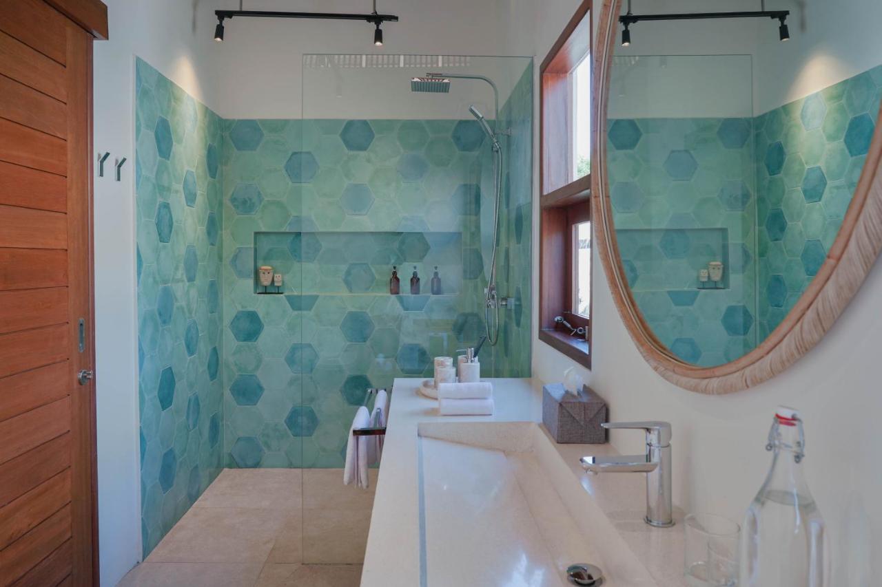 Luxury Ocean View Villas With Private Cook And Free Gym Membership Kuta  Exterior photo